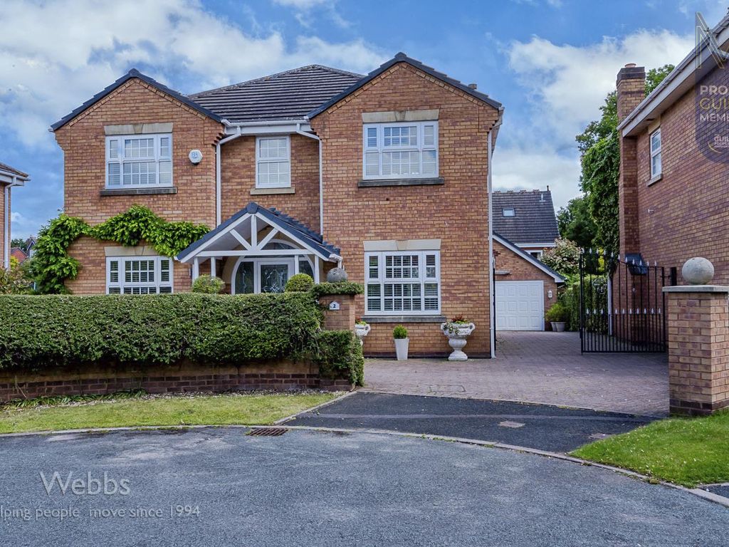5 bed detached house for sale in Chiltern Close, Cheslyn Hay, Walsall