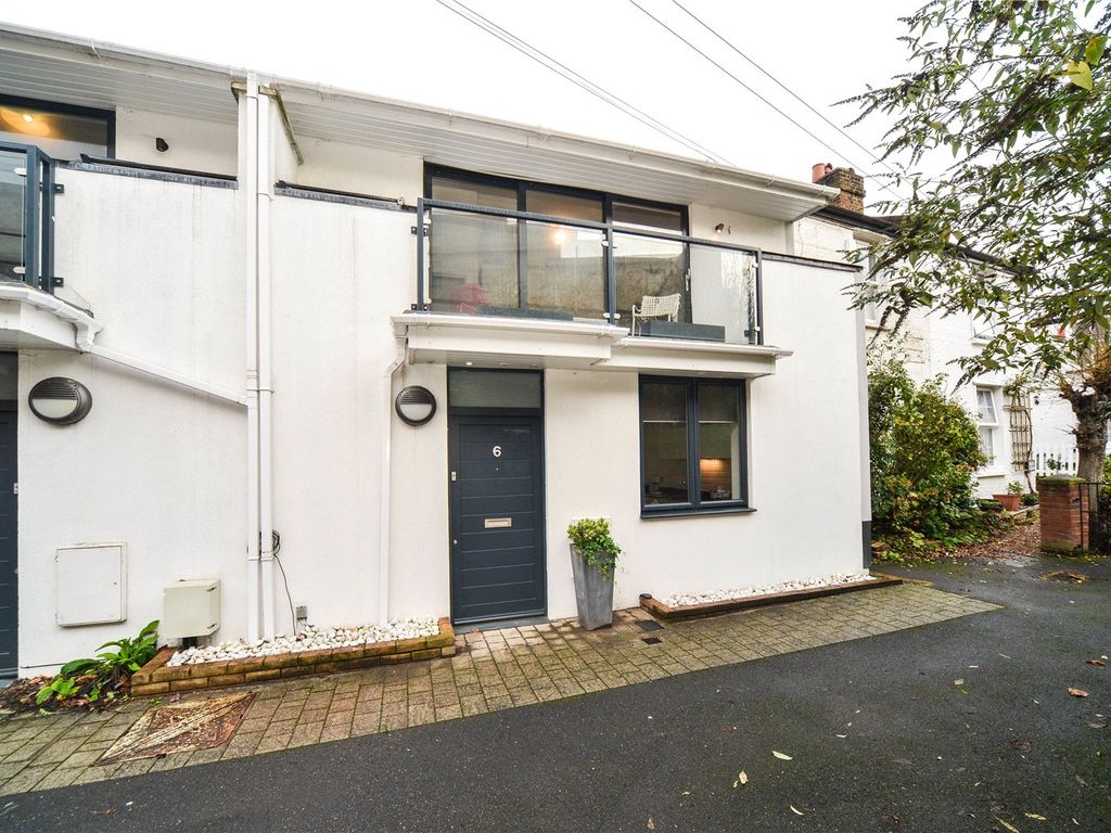 Wallis's Cottages, London SW2