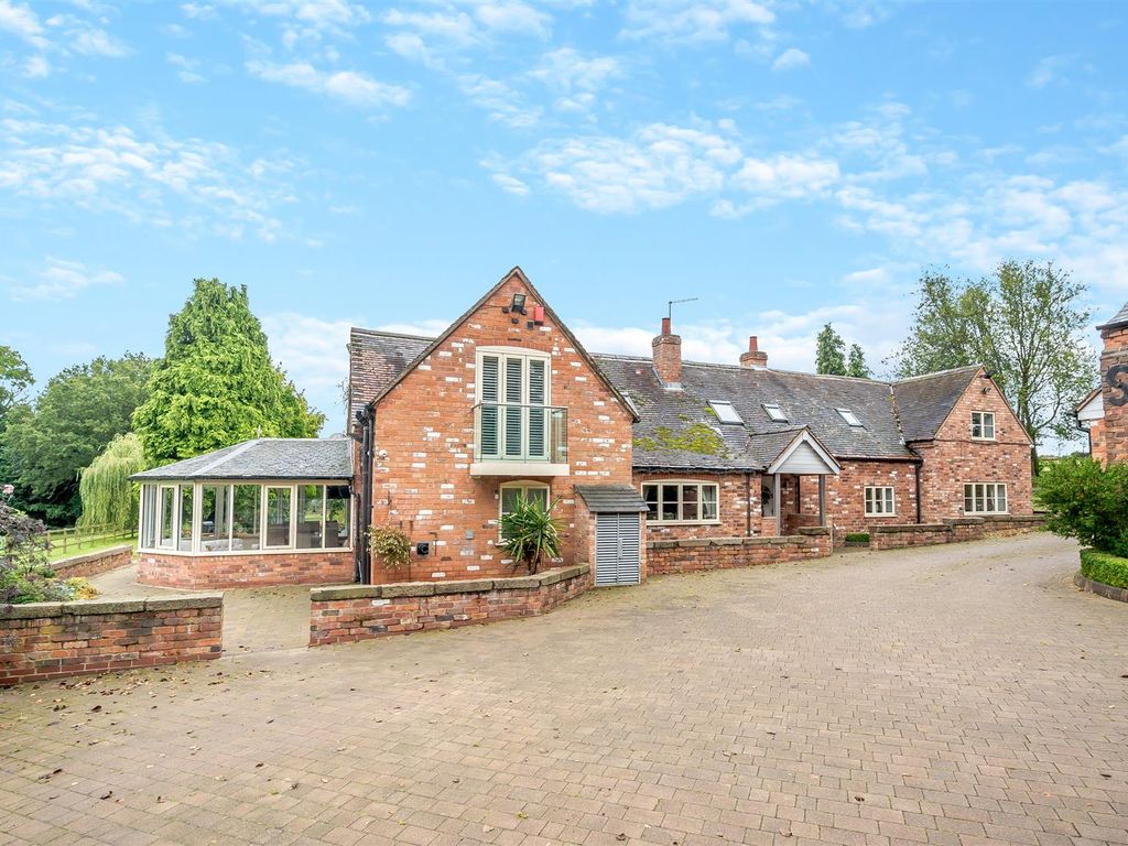 4 bed detached house for sale in Withy Hill Road, Sutton Coldfield B75