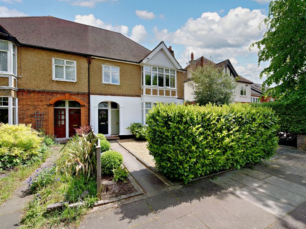 2 bed for sale in Murray Road, Northwood HA6 Zoopla