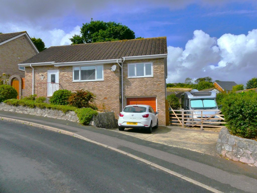 2 bed bungalow for sale in Gatehouse Close, Dawlish EX7 Zoopla
