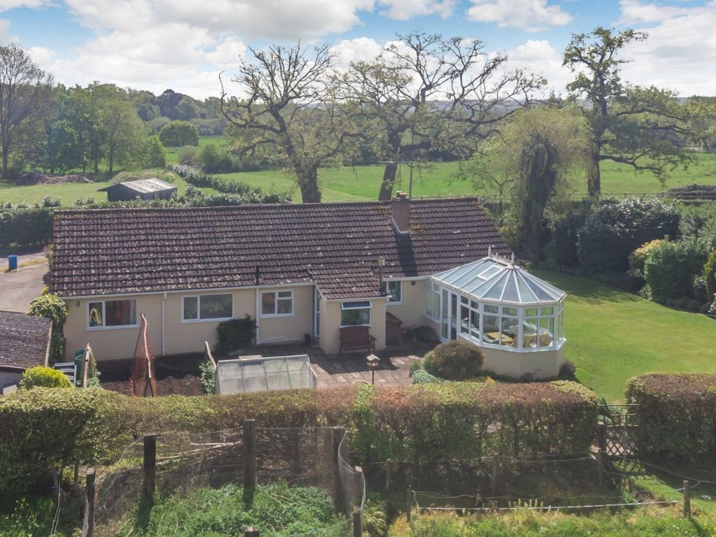 3 bed bungalow for sale in Runtley Wood Lane, Sutton Green, Guildford