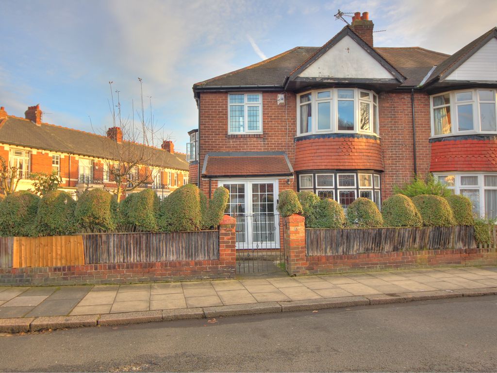 4 bed semidetached house for sale in Rosebery Crescent, Sandyford
