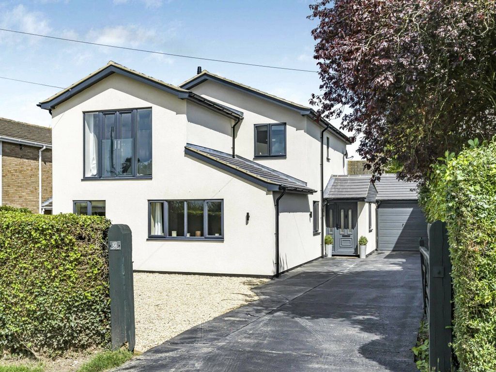 4 bed detached house for sale in Oakley Lane, Chinnor, Oxfordshire OX39, £825,000 Zoopla