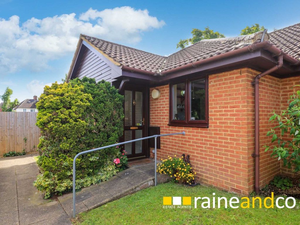2 bed bungalow for sale in Ashley Court, Wellfield Road AL10 Zoopla