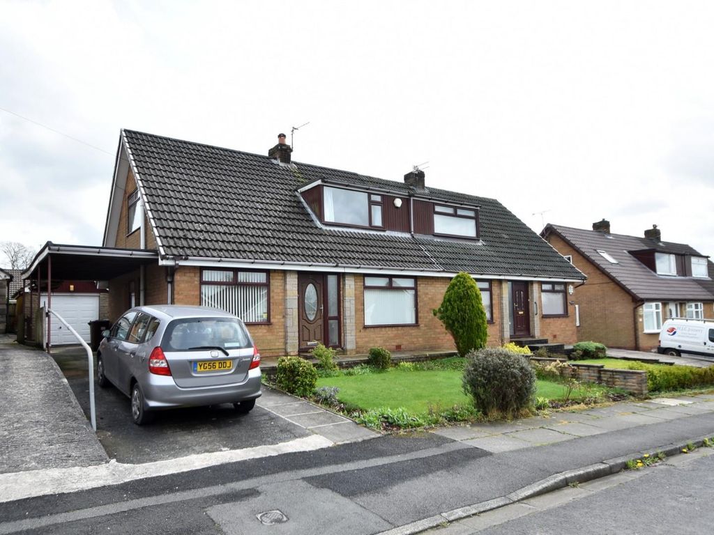4 bed semidetached house for sale in Humber Drive, Walmersley, Bury BL9, £275,000 Zoopla