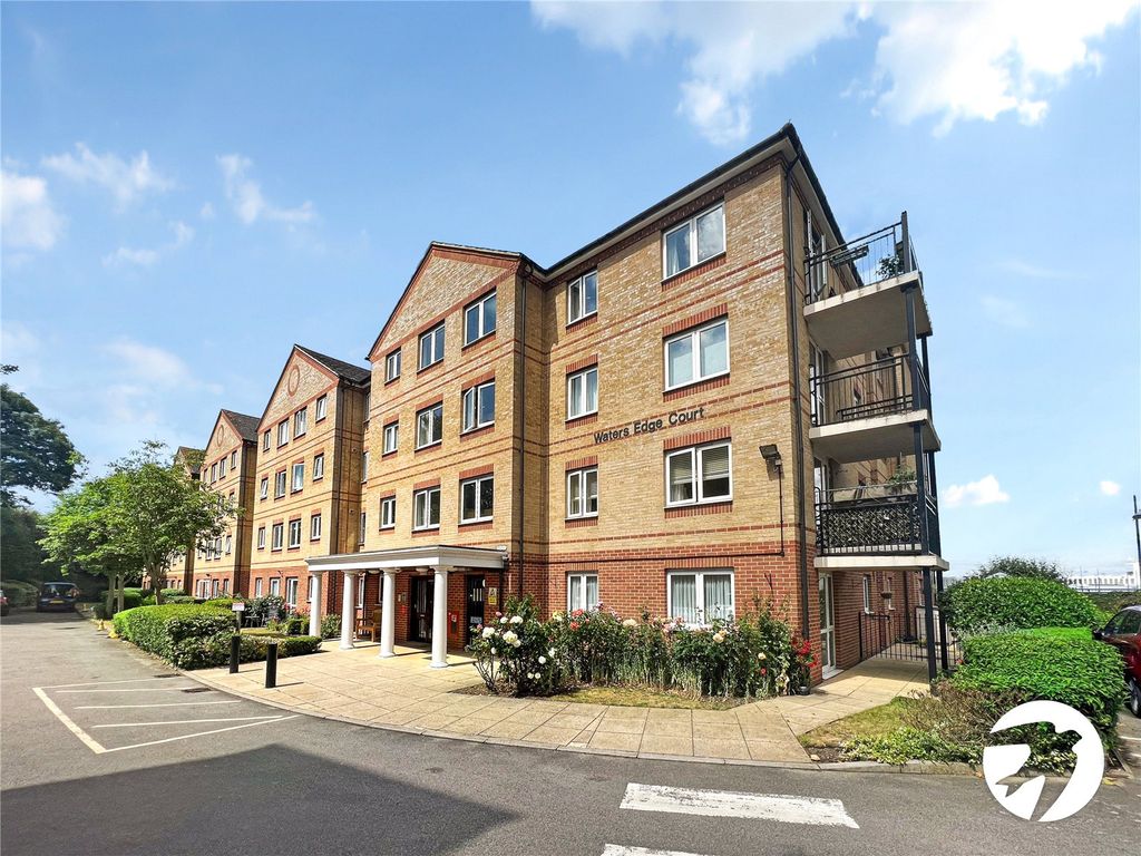 1 bed flat to rent in Waters Edge Court, Erith DA8 Zoopla