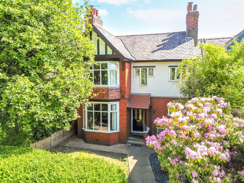 4 bed town house for sale in Somerset Road, Heaton BL1 Zoopla