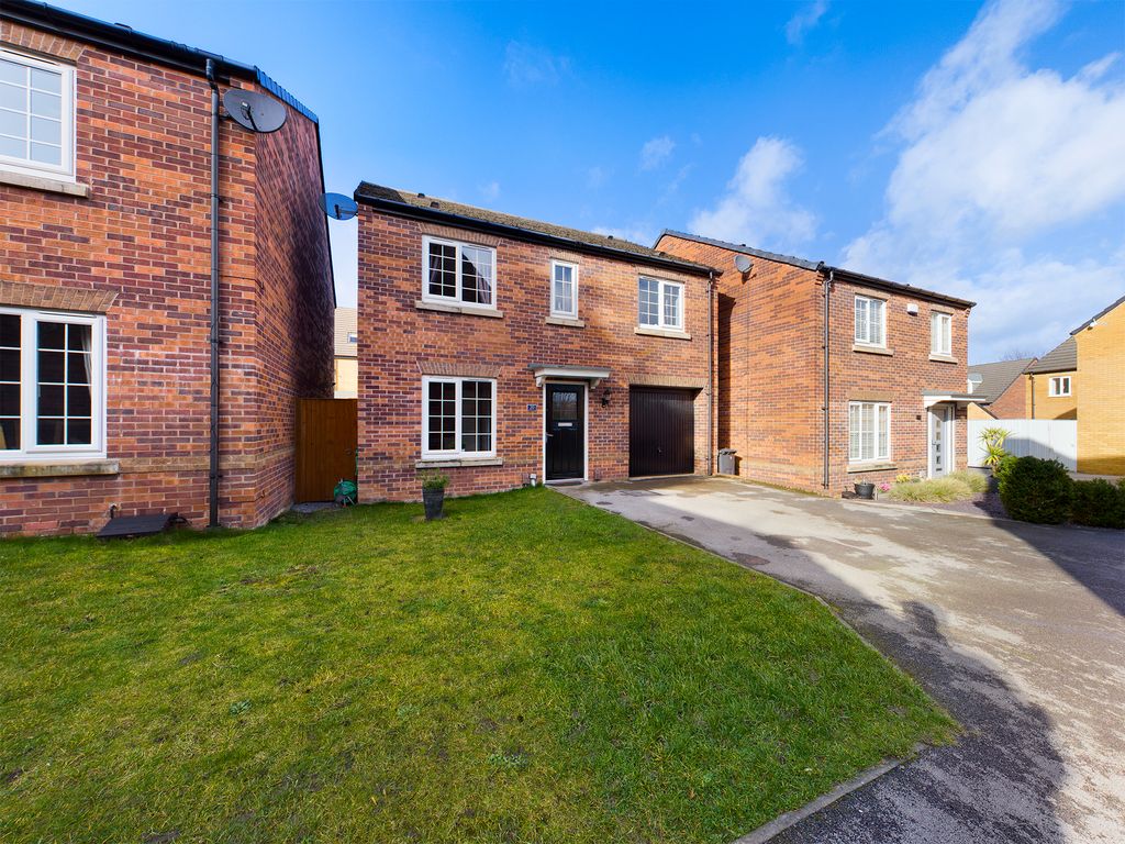 4 bed detached house for sale in Windmill Close, Barnsley S70 Zoopla