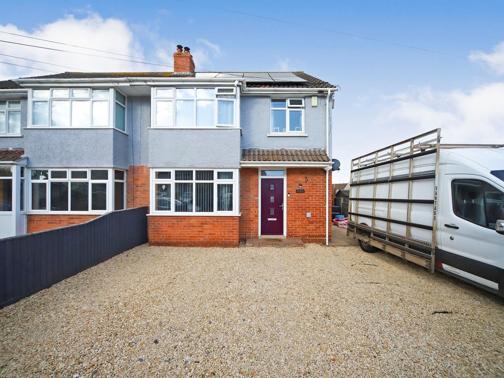 3 bed semidetached house for sale in Cory Road, Taunton TA2, £315,000