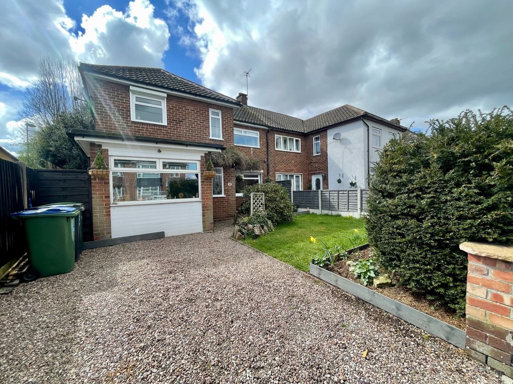 3 bed semidetached house for sale in Doe Bank Road, Tipton DY4 Zoopla