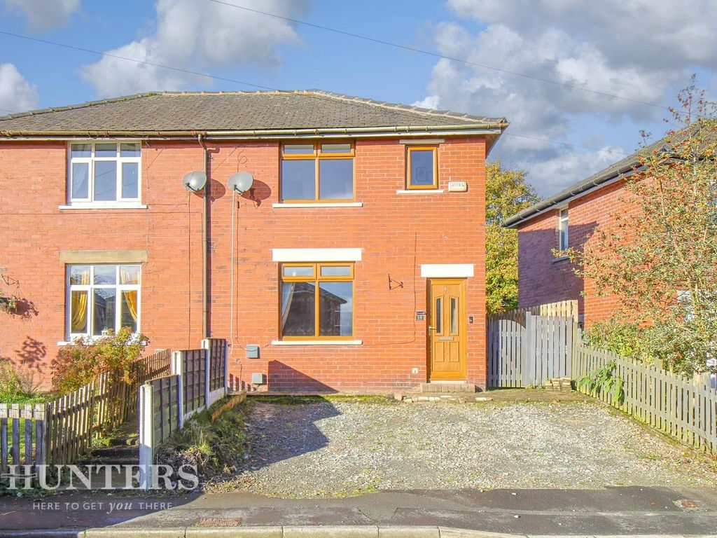 3 bed semidetached house for sale in Elm Grove, Wardle OL12, £180,000