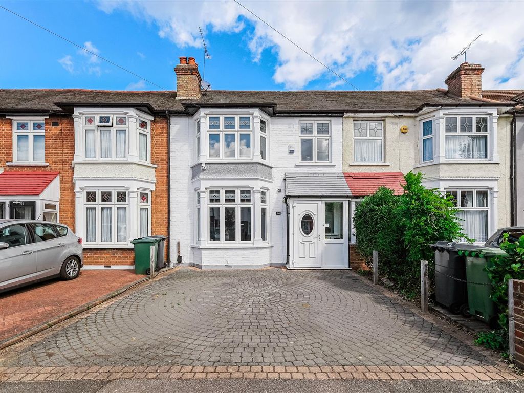 3 bed property for sale in Marmion Avenue, London E4 Zoopla