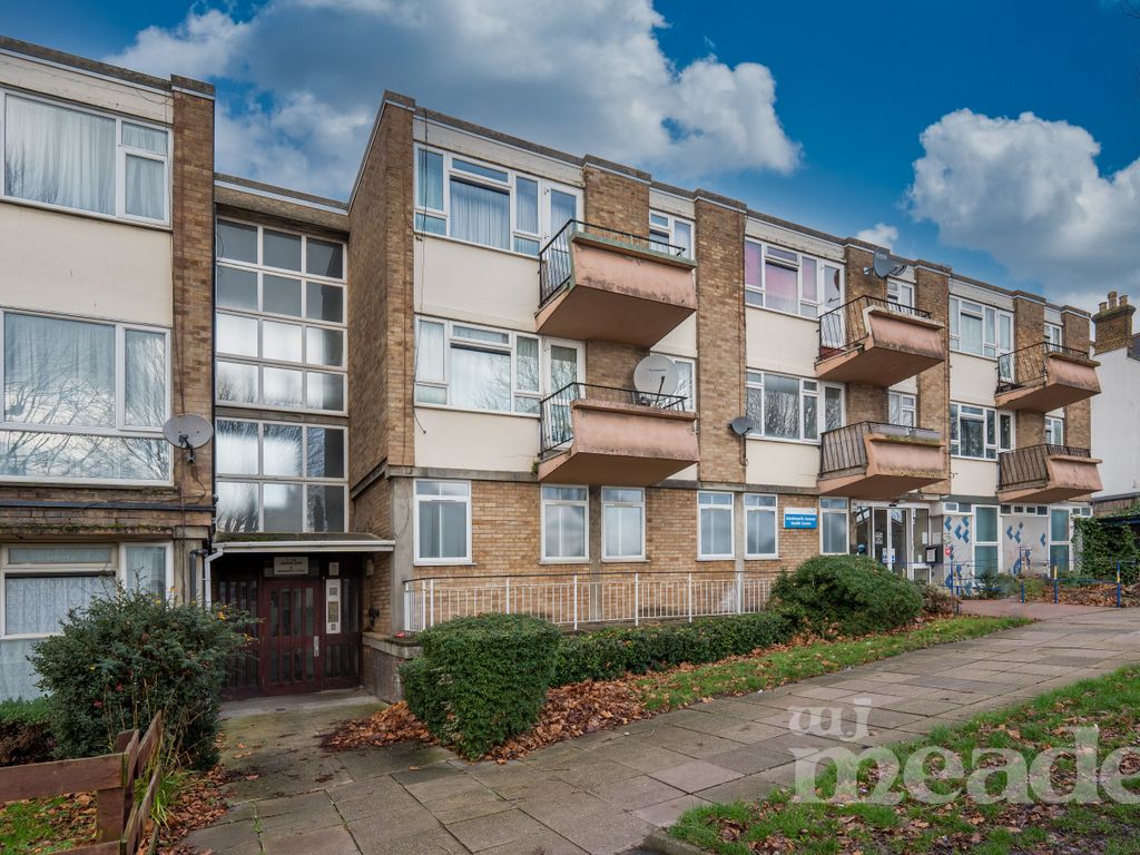 2 bed flat for sale in Handsworth Avenue, London E4, £279,995 Zoopla