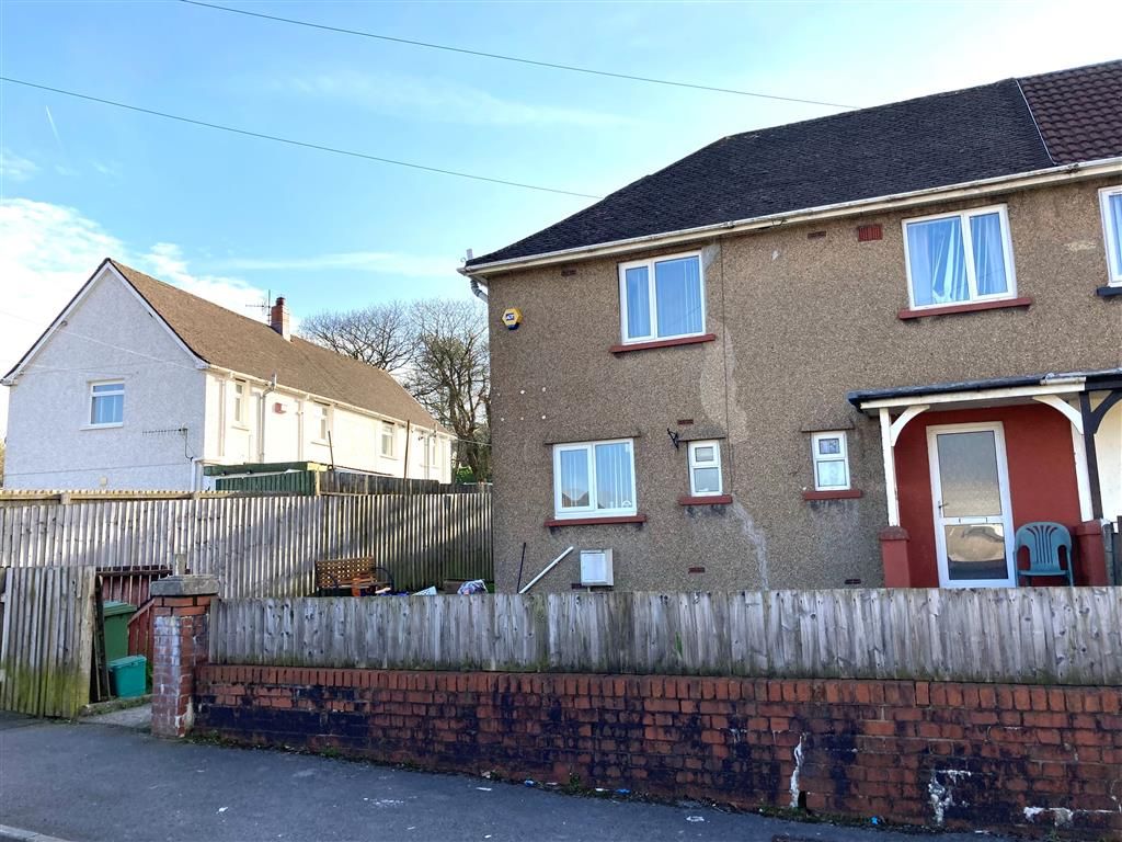 3 bed semidetached house to rent in Llwynderi, Penywaun, Aberdare CF44