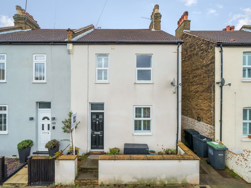 2 bed end terrace house for sale in Liddon Road, Bromley BR1, £475,000