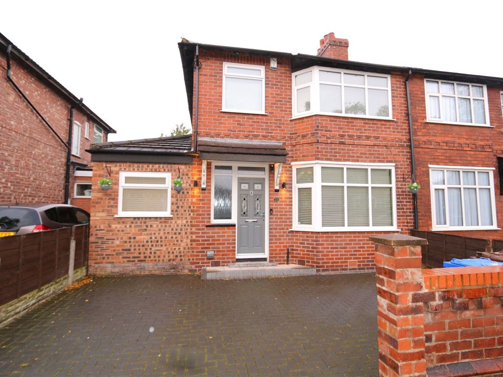 3 bed semidetached house for sale in Foxhall Road, Denton, Manchester