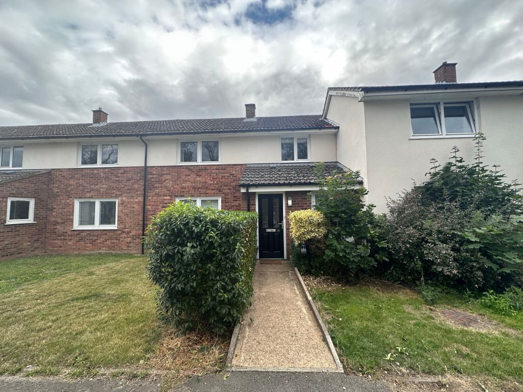 3 bed terraced house to rent in Cody Road, Waterbeach, Cambridge CB25