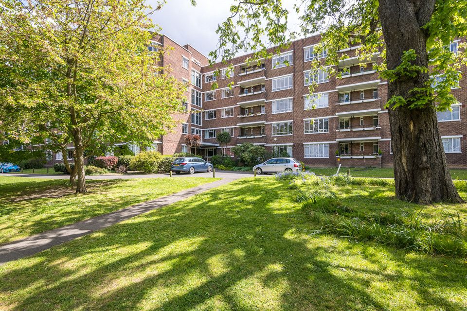 2 bed flat for sale in Champion Hill, Camberwell SE5 Zoopla