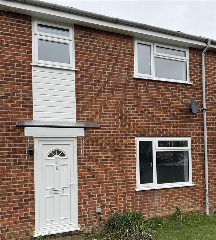 3 bed terraced house to rent in Alen Square, Staplehurst, Tonbridge
