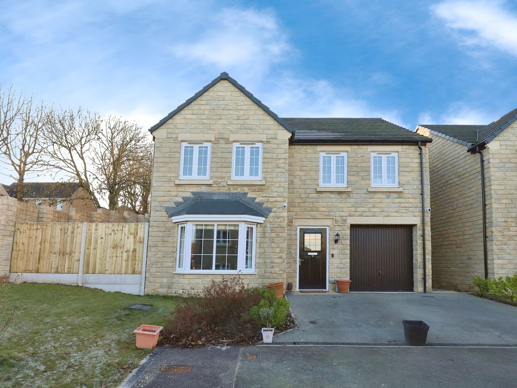 4 bed detached house for sale in Hurrier Place, Halfway, Sheffield S20