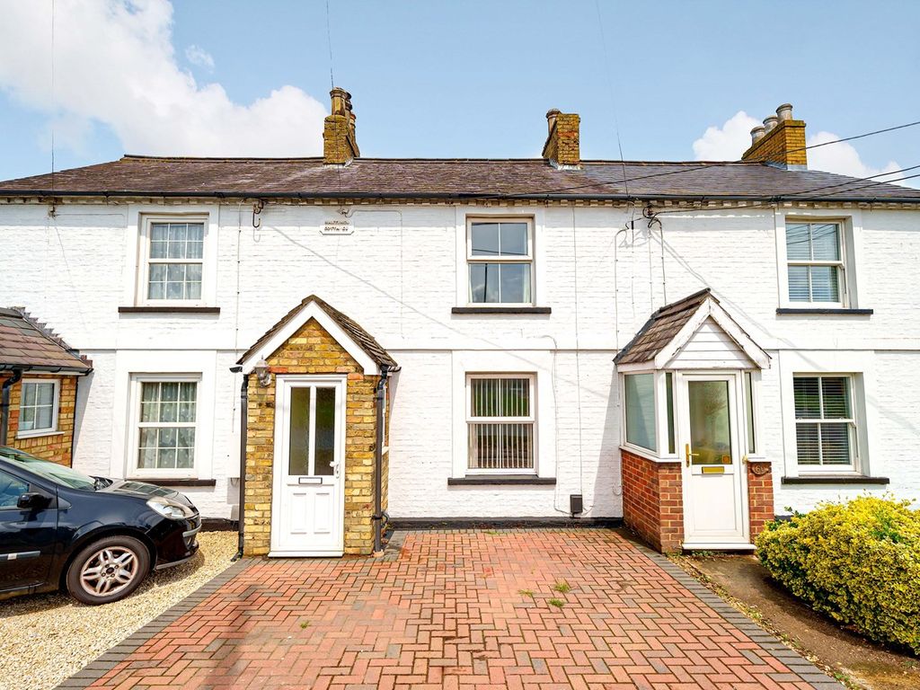 3 bed terraced house for sale in Steppingley Road, Flitwick MK45, £