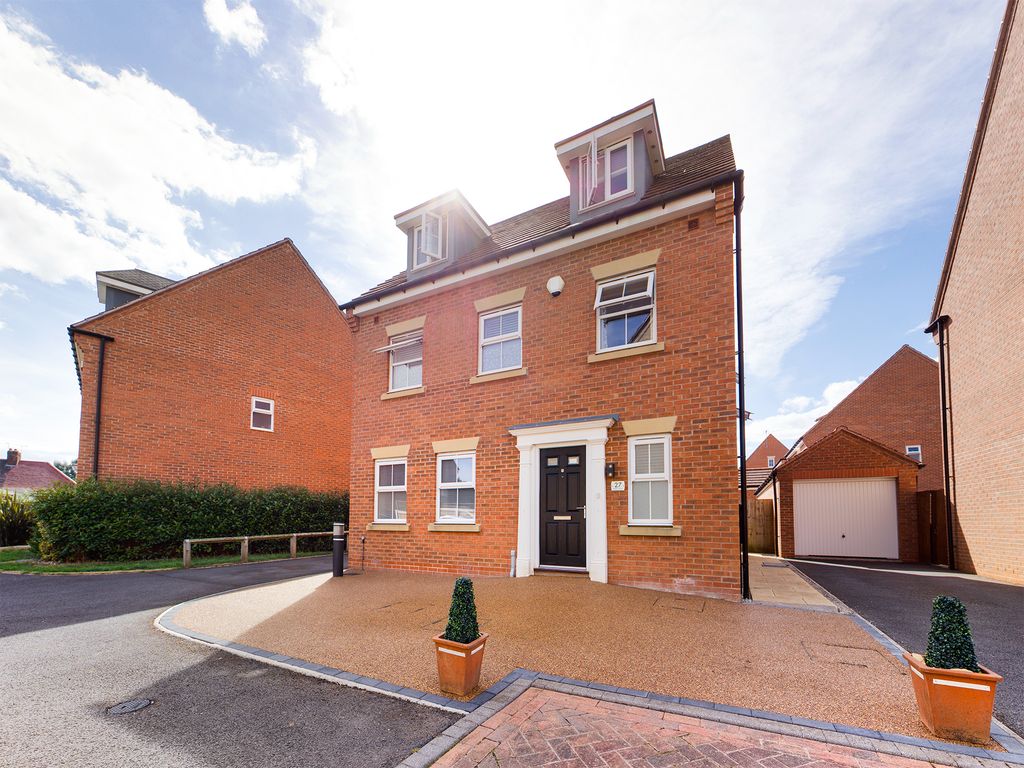 5 bed detached house for sale in Dexters Grove, Hucknall, Nottingham