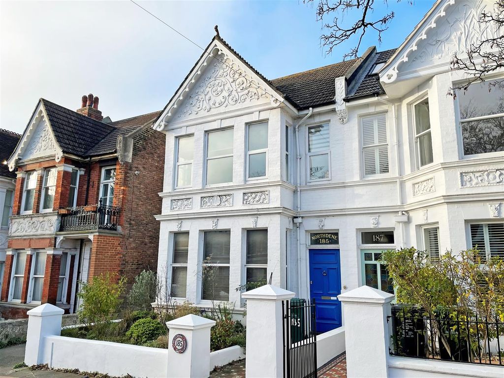4 bed semidetached house for sale in Ditchling Road, Brighton BN1, £