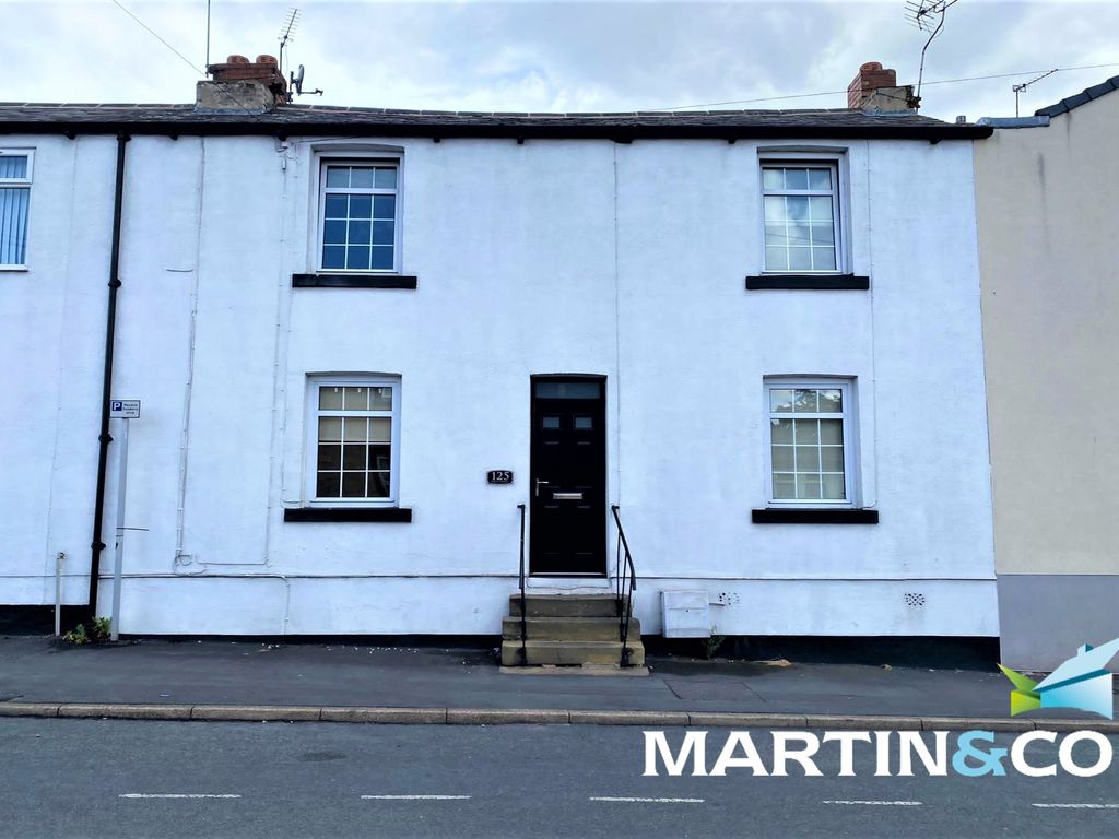 4 bed terraced house for sale in High Street, Normanton, Wakefield