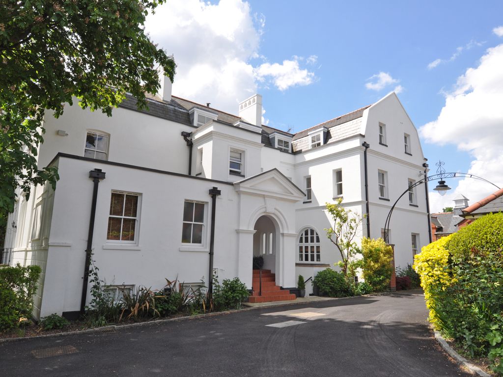 1 bed flat for sale in Snaresbrook House, Woodford Road, Snaresbrook