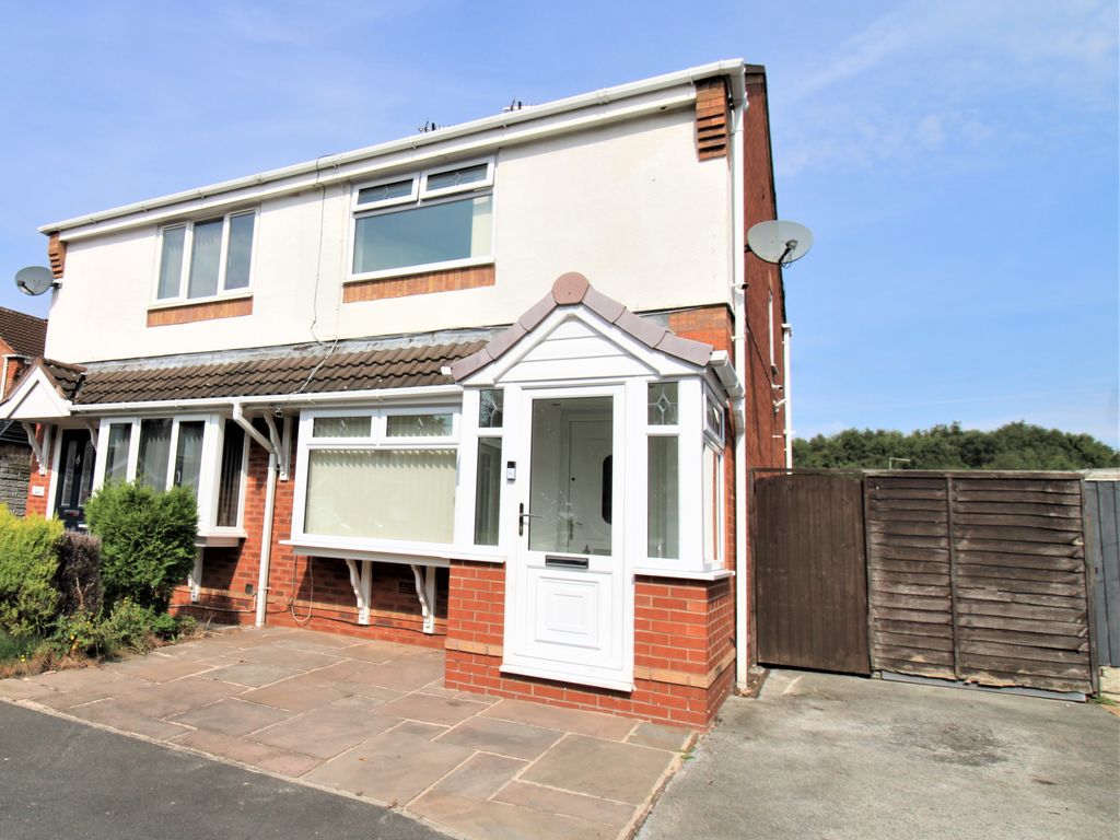 3 bed semidetached house for sale in Hertford Close, Halewood