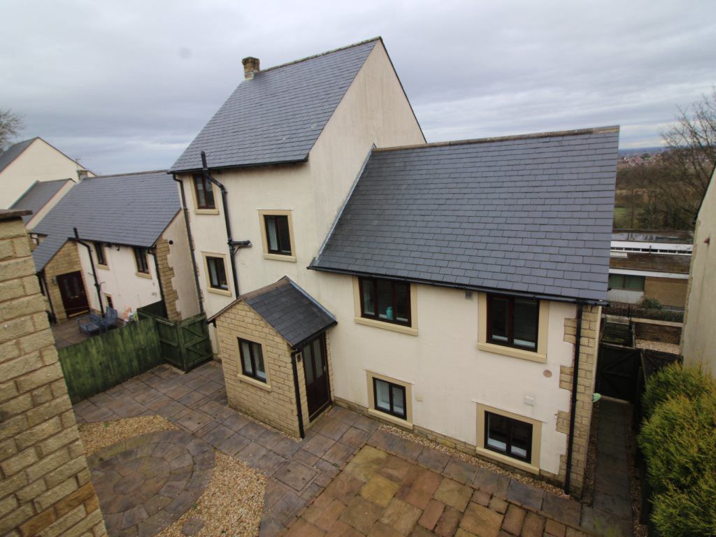 5 bed detached house to rent in Higher Lane, Upholland, Skelmersdale