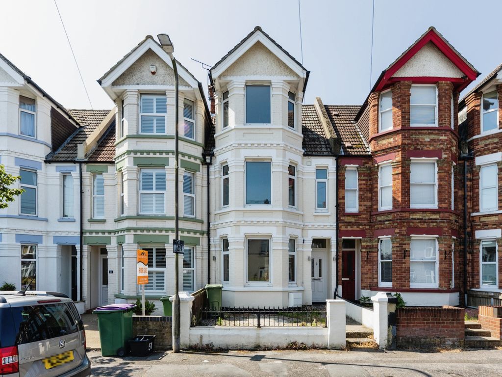 3 bed terraced house for sale in Chart Road, Folkestone CT19, £325,000