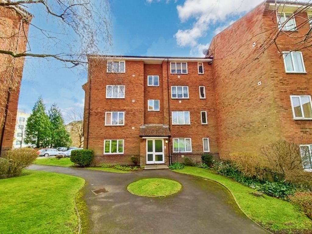 1 bed flat to rent in St. Leonards Park, East Grinstead RH19 Zoopla