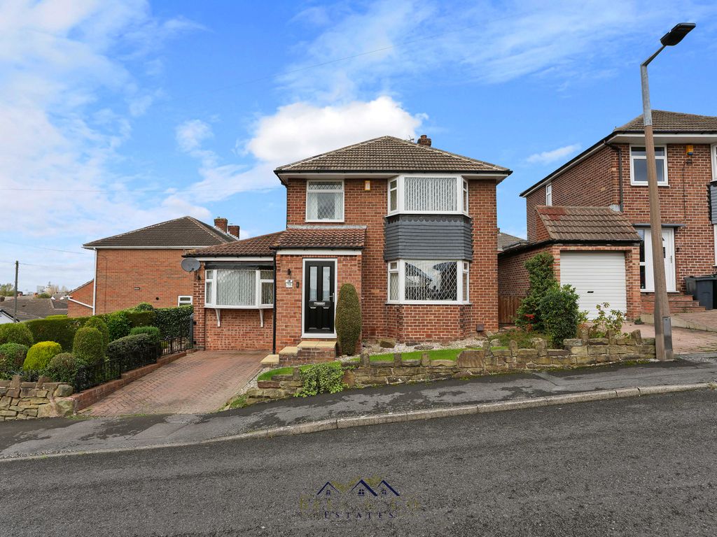 3 bed detached house for sale in Cherry Tree Road, Wales, Sheffield S26