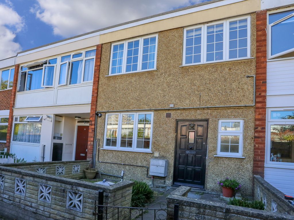 4 bed terraced house to rent in Swanwick Close, London SW15 Zoopla