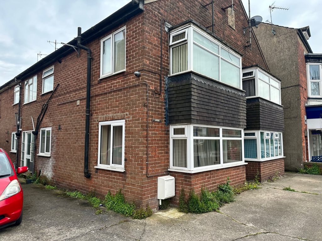 1 bed flat for sale in Quay Road, Bridlington, East Yorkshire YO16 Zoopla