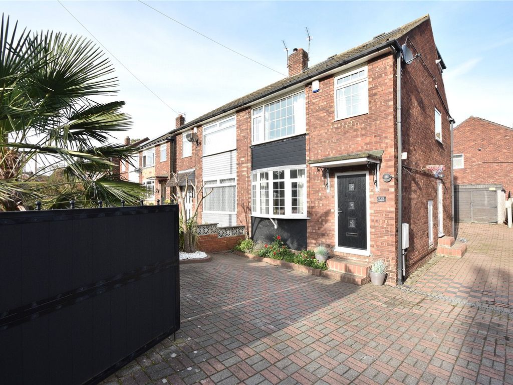 4 bed semidetached house for sale in York Road, Leeds, West Yorkshire