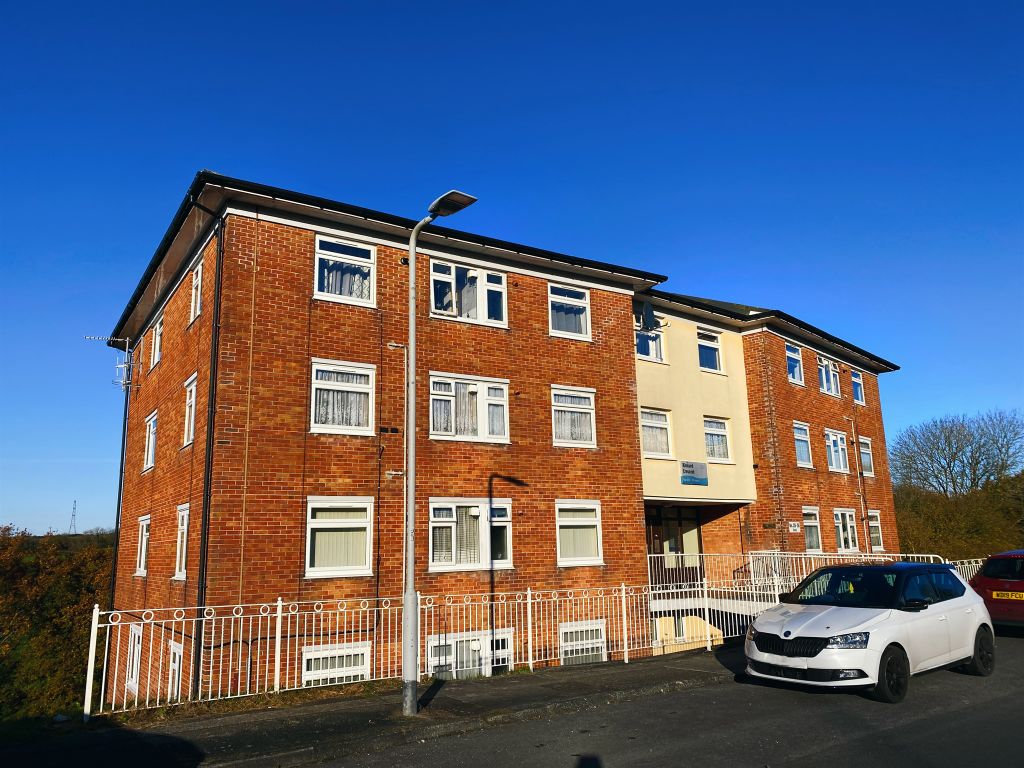 Kinnaird Crescent, Plymouth PL6  