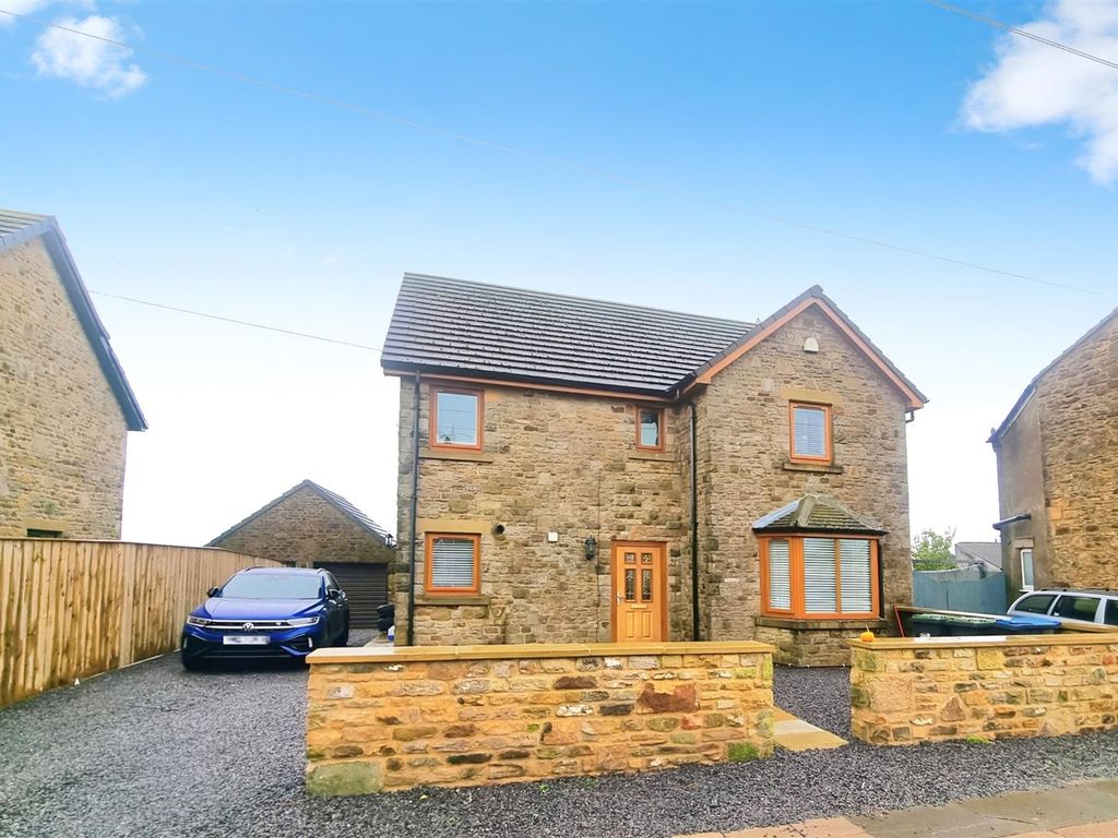 3 bed detached house for sale in Front Street, Sunniside, Crook DL13, £