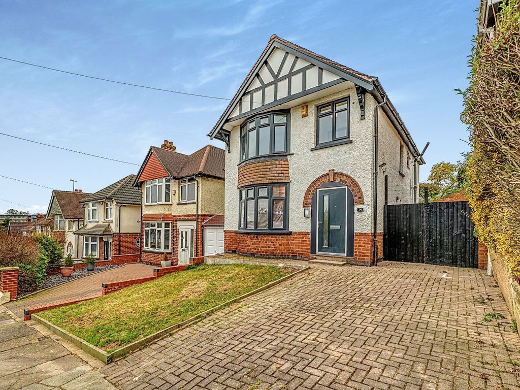 4 bed detached house for sale in Avebury Avenue, Leicester