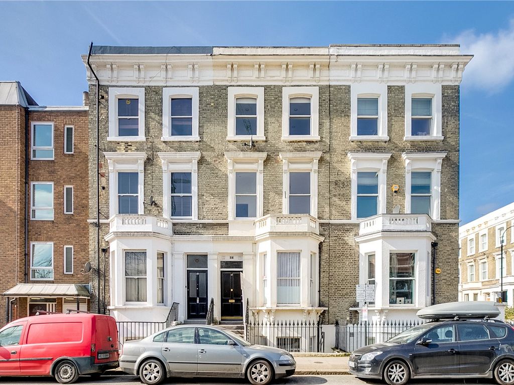 2 bed flat to rent in Seagrave Road, London SW6, £2,050 pcm Zoopla