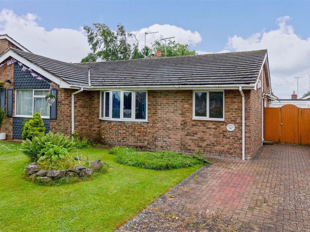 2 bed semidetached bungalow for sale in Boxgrove, GoringBySea