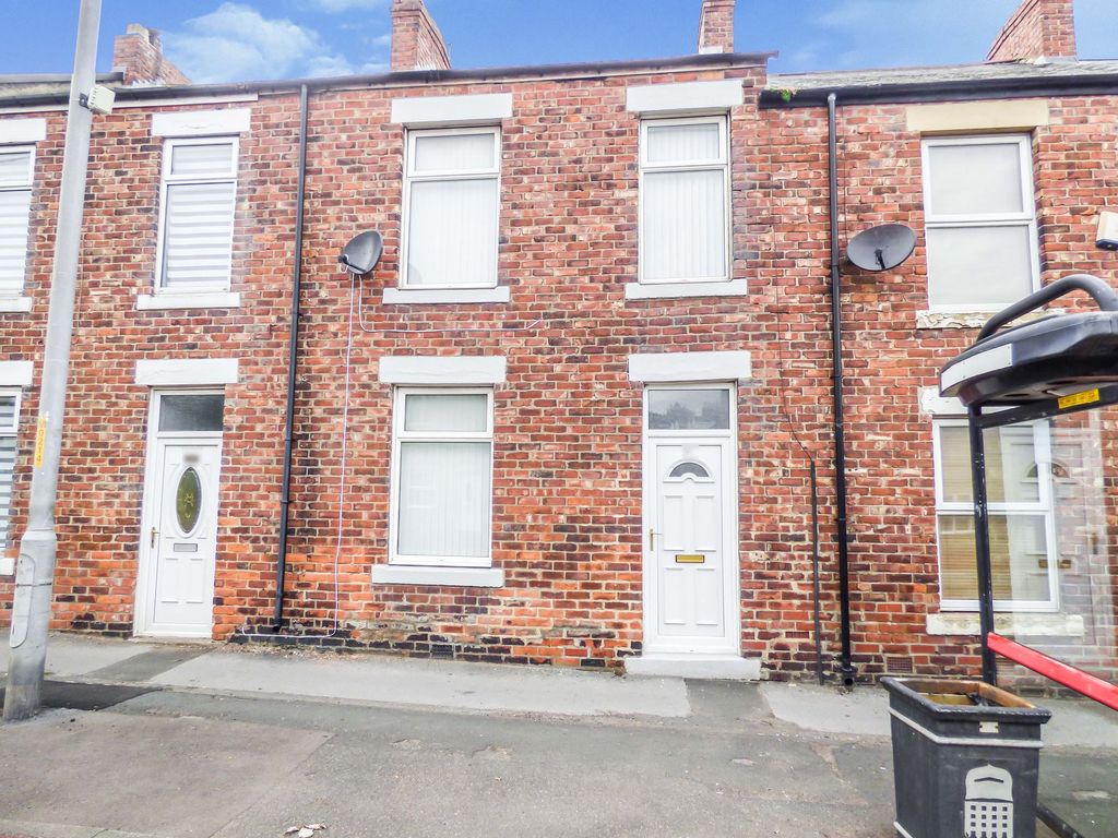 3 bed terraced house for sale in Dewhurst Terrace, Sunniside, Newcastle