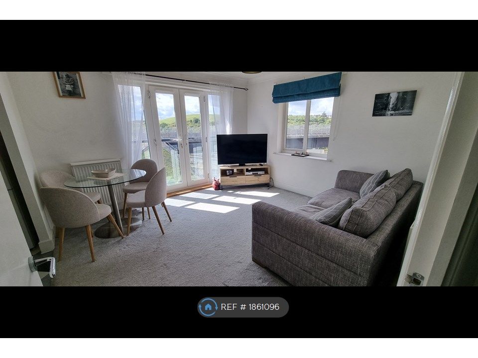 1 bed flat to rent in Griffin Court, Northfleet, Gravesend DA11, £1,250