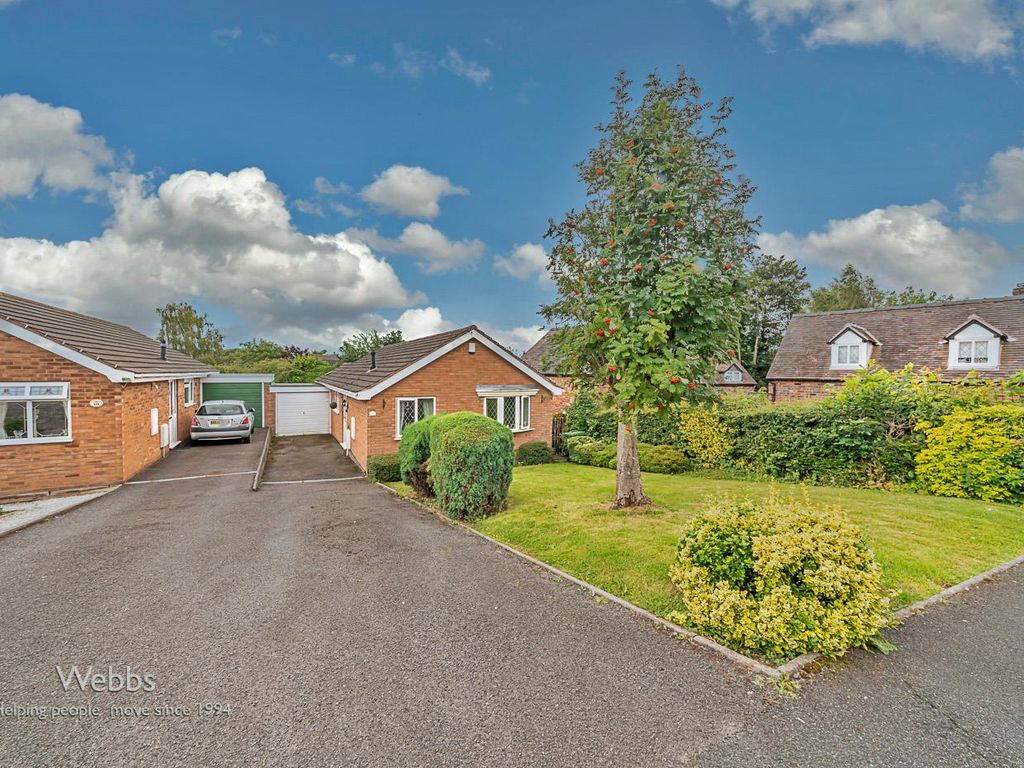 3 bed detached bungalow for sale in Dundalk Lane, Cheslyn Hay, Walsall
