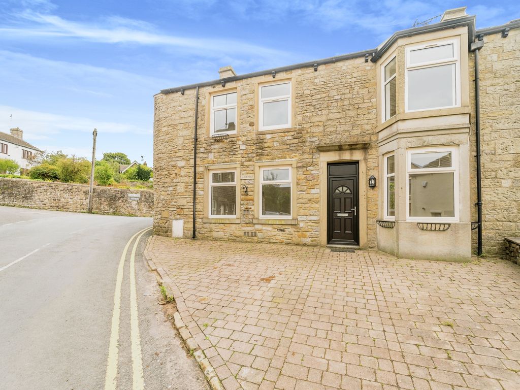 4 bed detached house for sale in Earby Road, Salterforth, Barnoldswick BB18, £350,000 Zoopla