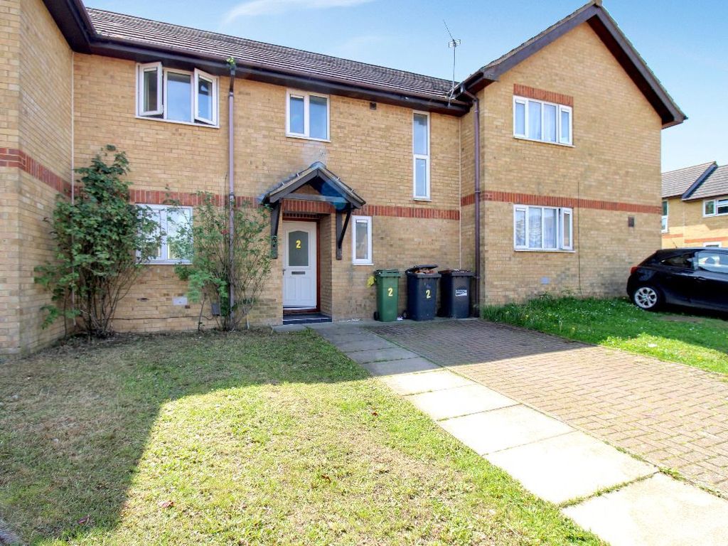 2 bed terraced house to rent in Underwood Close, Luton LU3, £1,300 pcm