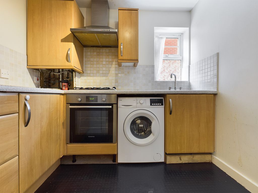 Larchmont Rd Leicester Square Leicester LE4  