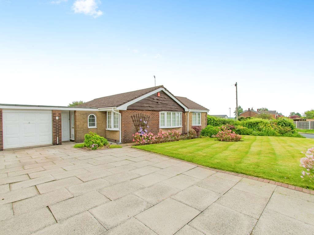 3 bed bungalow for sale in Tarleton Close, Seddons Farm, Bury, Greater